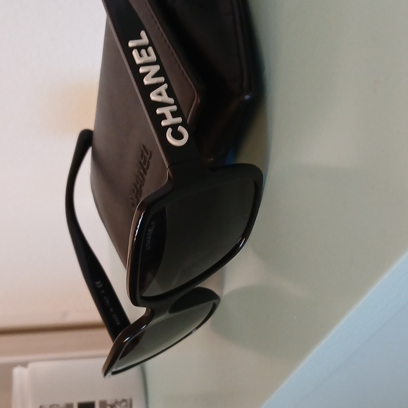 Chanel Sunglasses - Picture 2 of 5